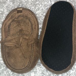 ⚽️ NWOT Toddler moccasins/slippers